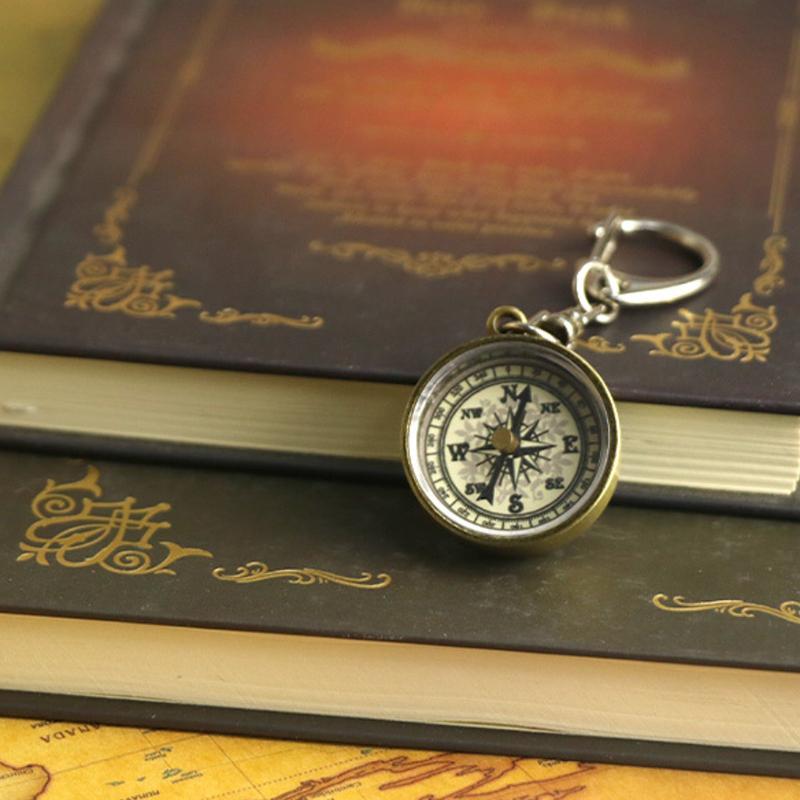 Porte-clés d'équipement d'esca - Compass Keychain Mini avis et prix